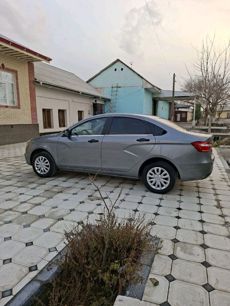 Lada (ВАЗ) Vesta