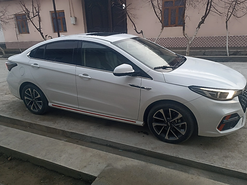 Chery Arrizo 6