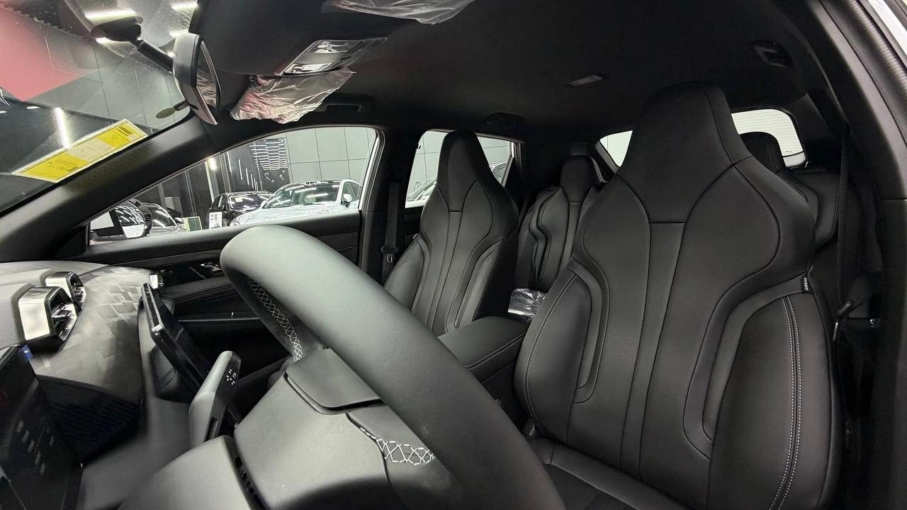 Dongfeng Aeolus E70