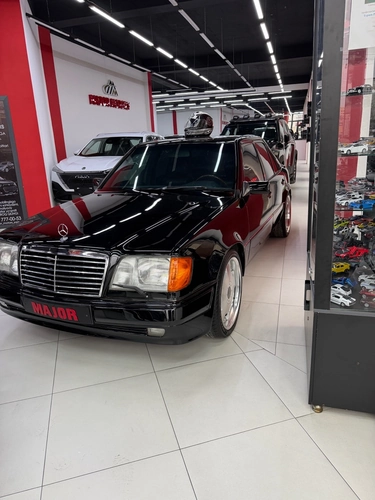 Mercedes-Benz W124, 1988, Samarqand