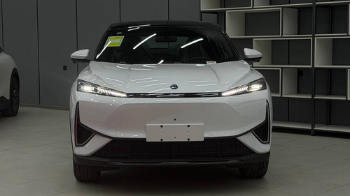 Dongfeng Aeolus E70