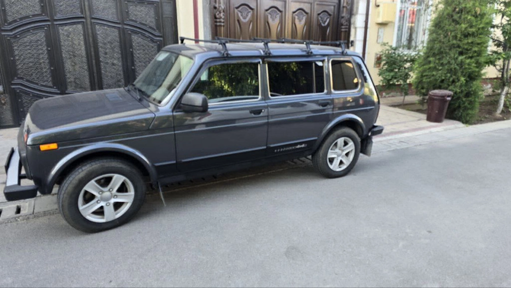 Lada (ВАЗ) Niva Legend