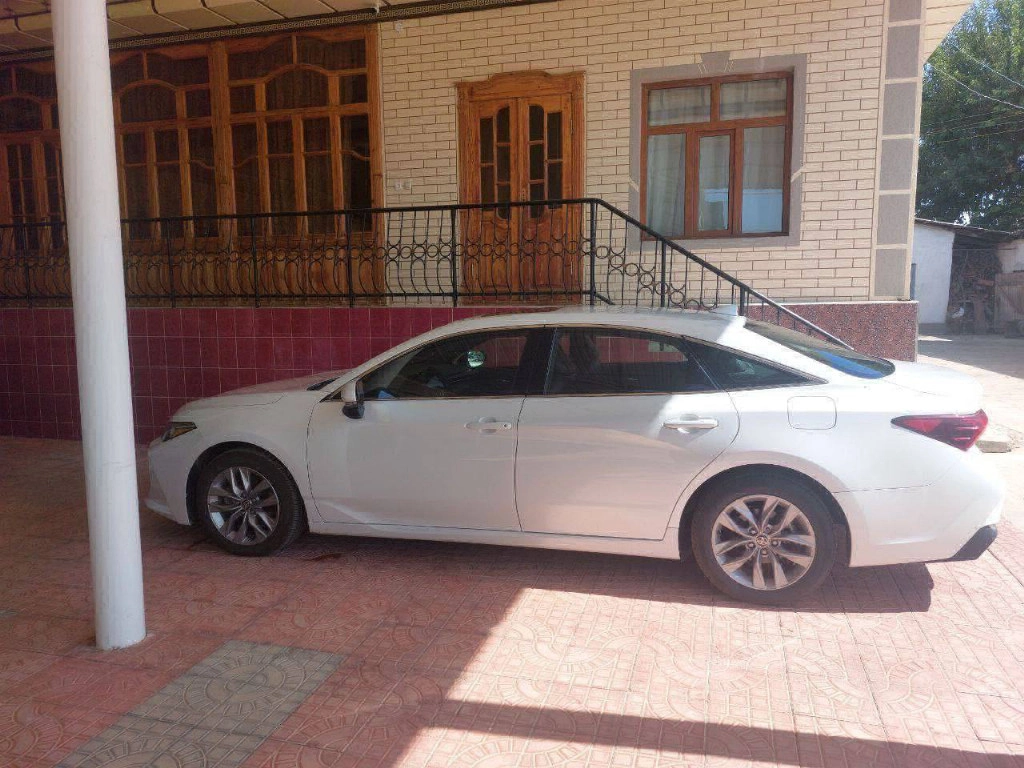 Toyota Avalon