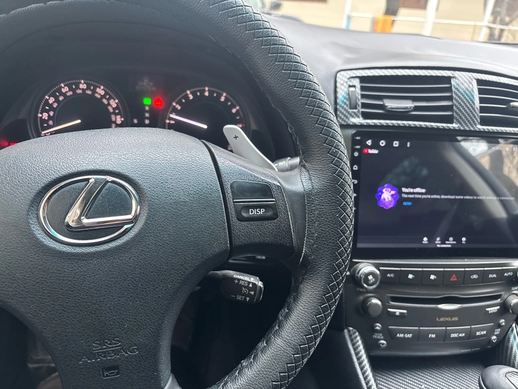 Lexus IS