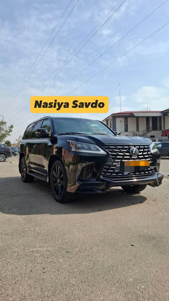 Lexus LX