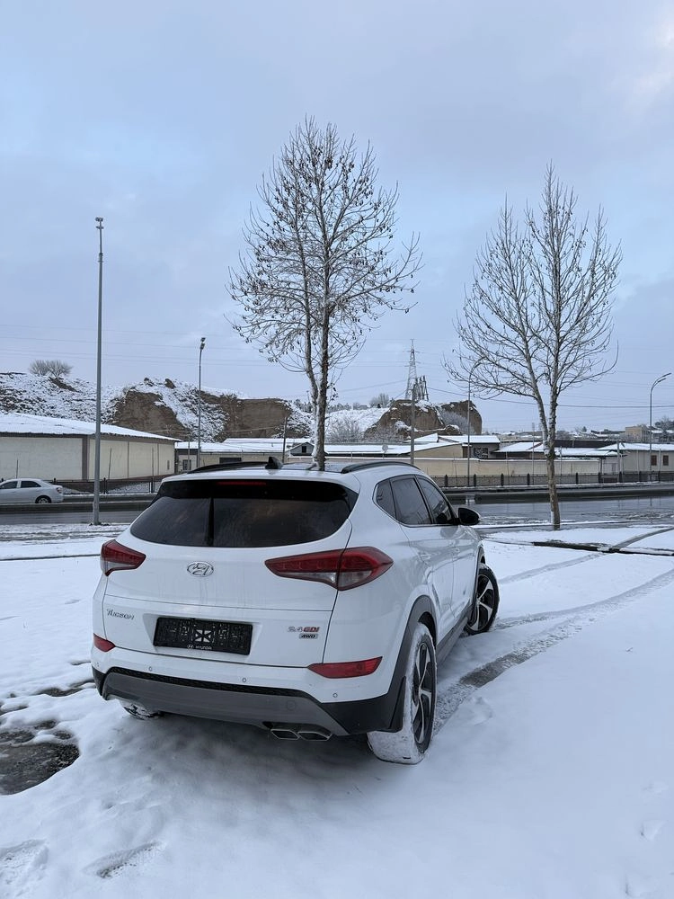 Hyundai Tucson