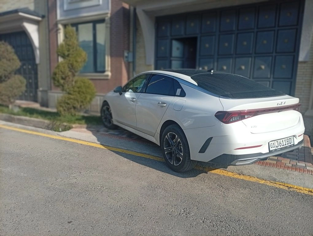 Kia K5