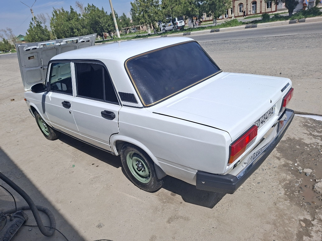 Lada (ВАЗ) 2107