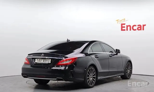 Mercedes-Benz CLS