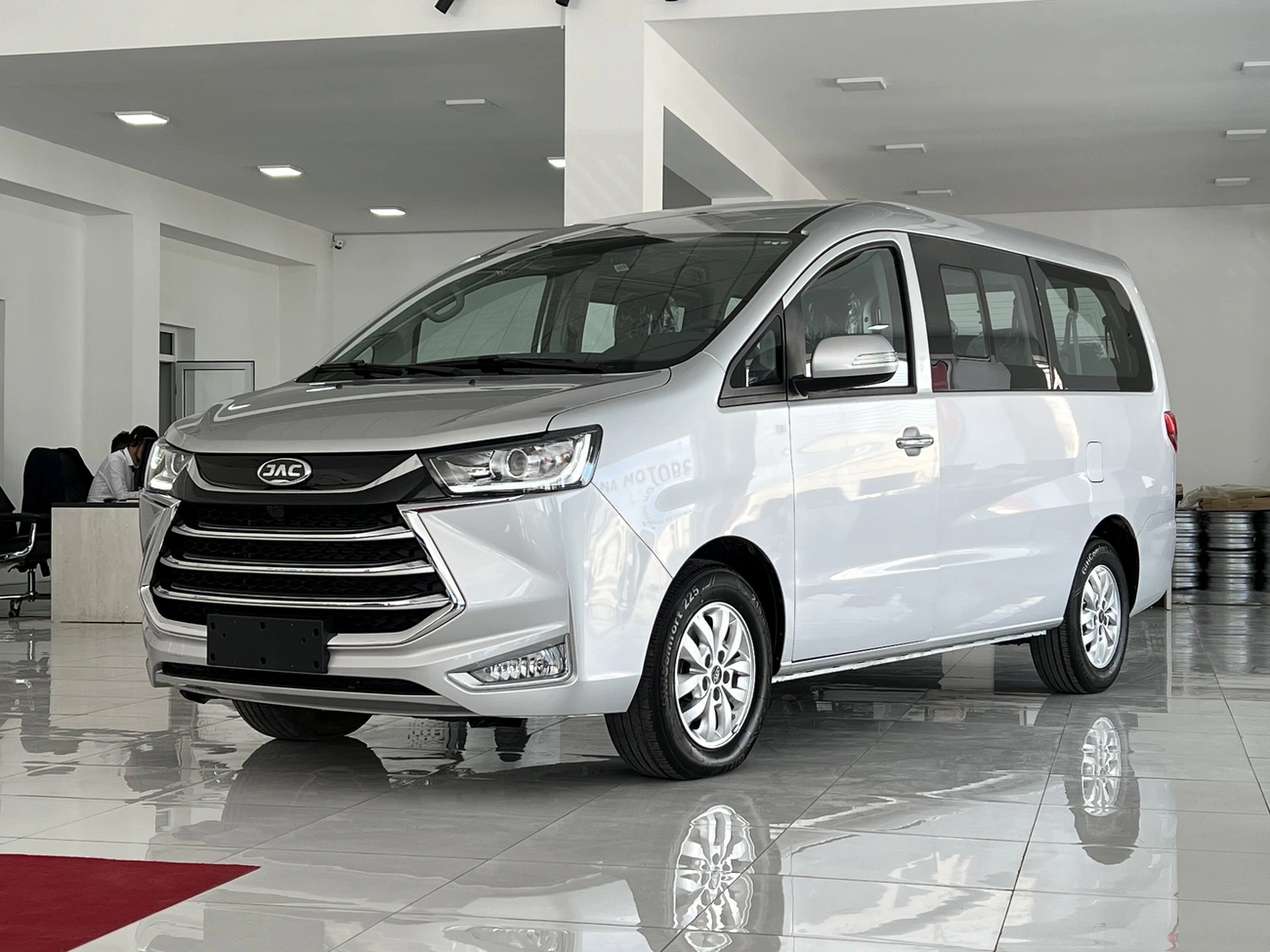 JAC M4