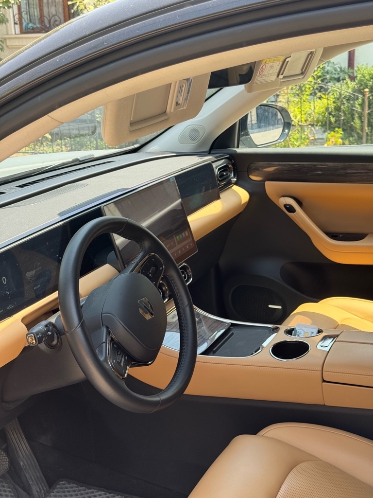 Leapmotor C11
