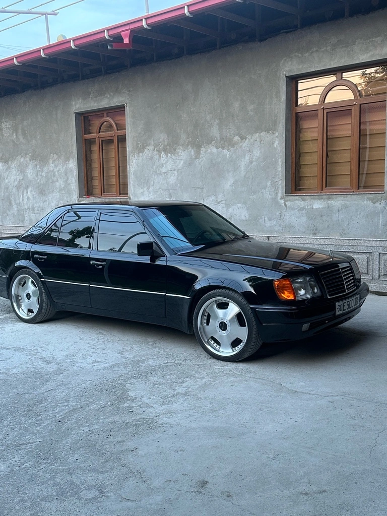 Mercedes-Benz E-Класс