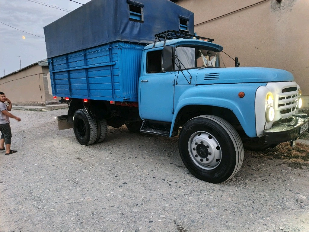 ЗИЛ 4104