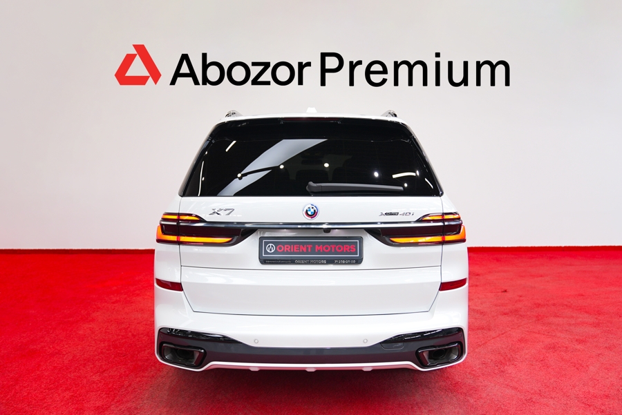 BMW X7