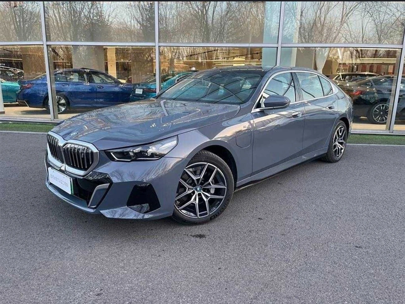 BMW i5