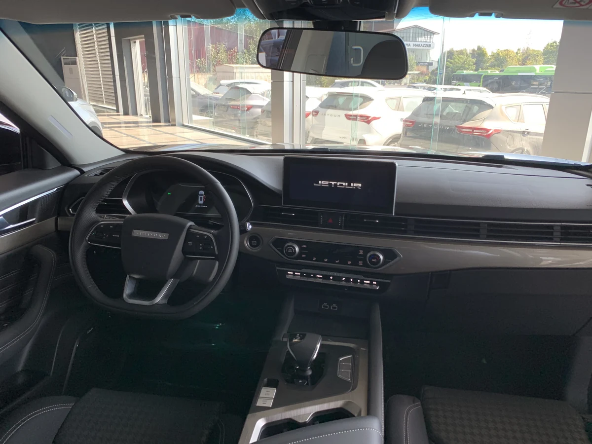Jetour X70