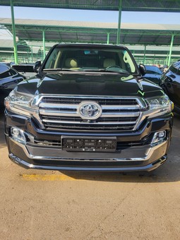 Toyota Land Cruiser 300, 2020, Toshkent