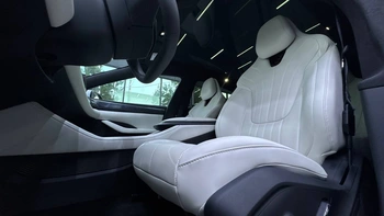 Geely Robocar 07