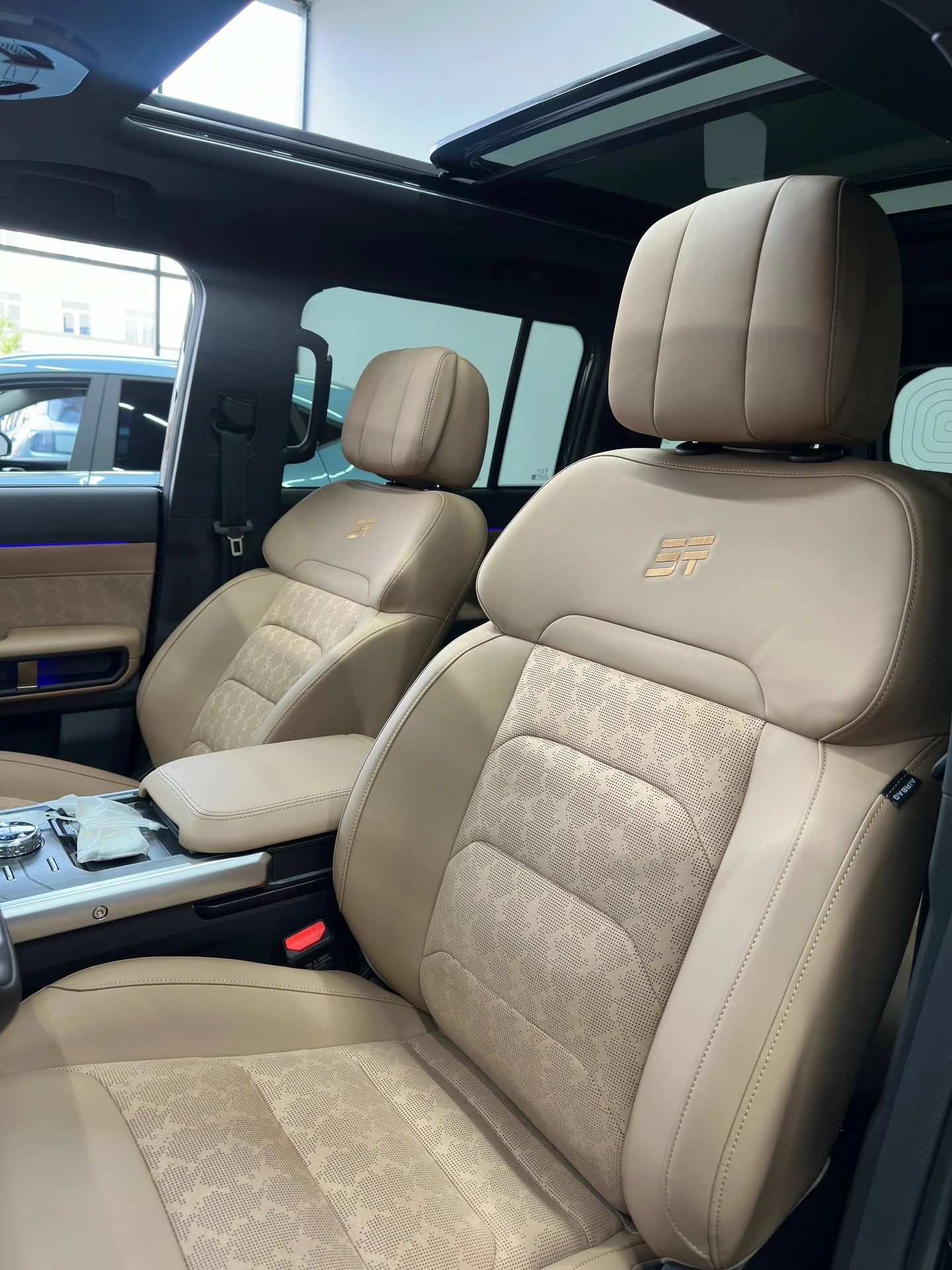 Jetour T2