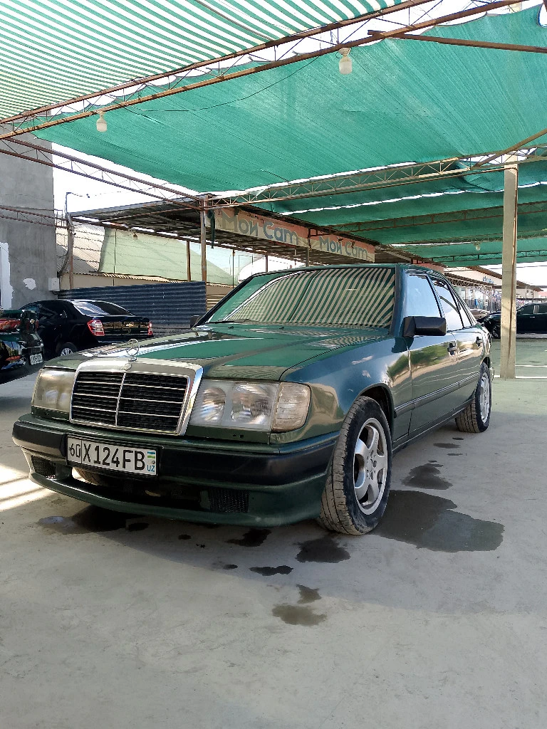 Mercedes-Benz W124