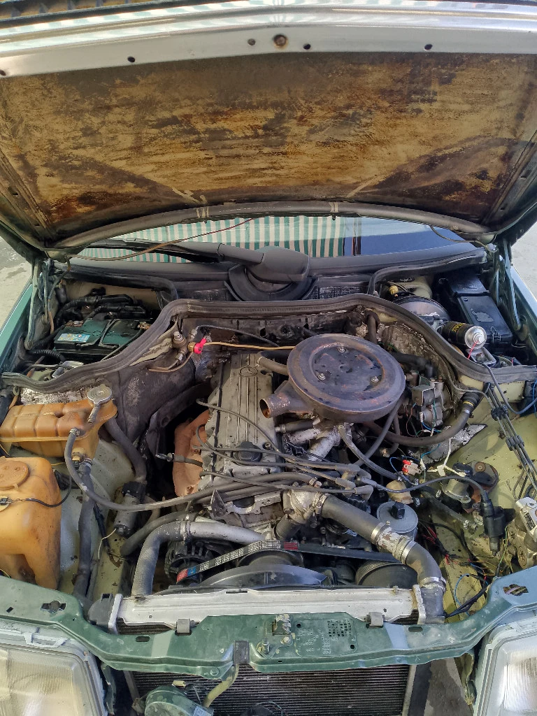 Mercedes-Benz W124