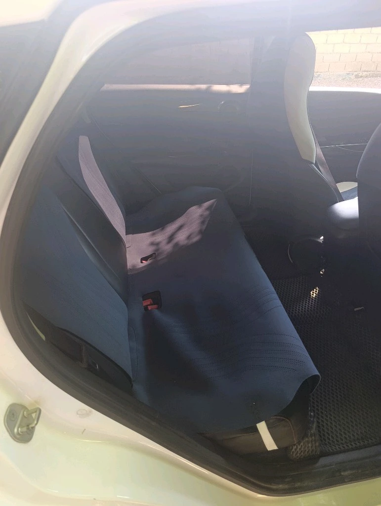 BYD E2