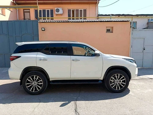 Toyota Fortuner, 2022, Ташкентская область