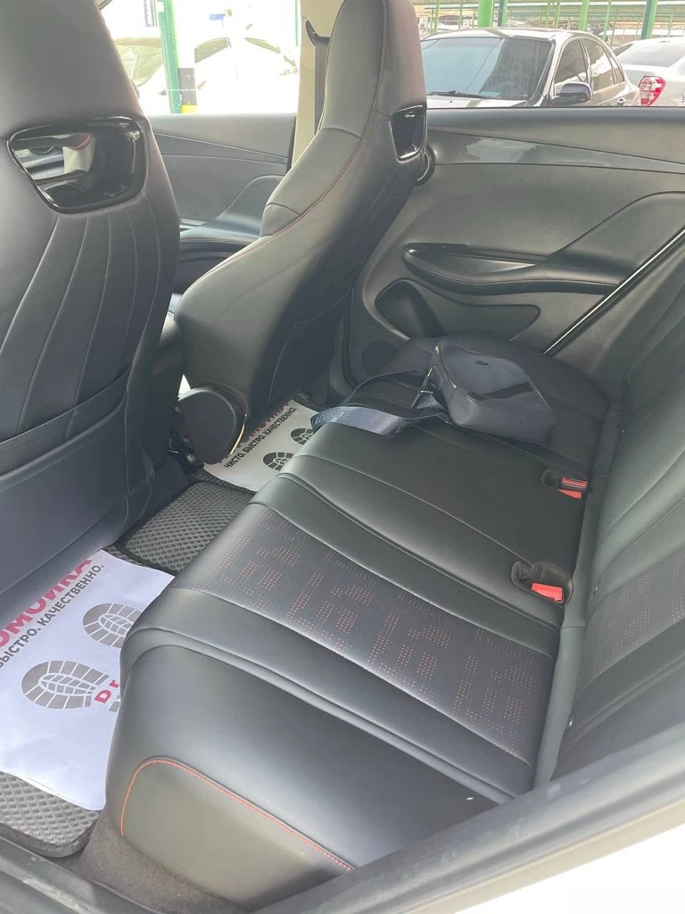 BYD E2