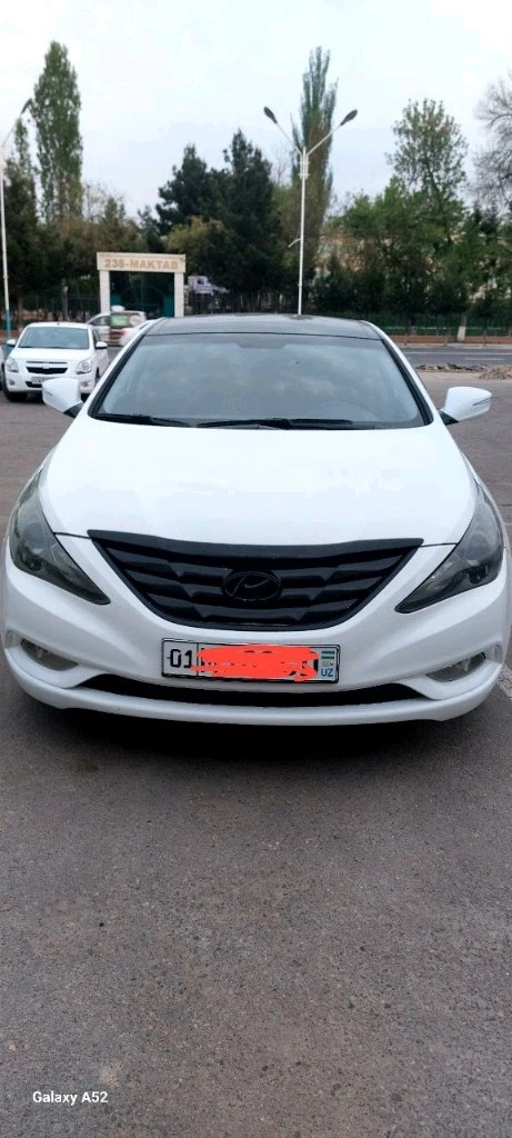 Hyundai Sonata