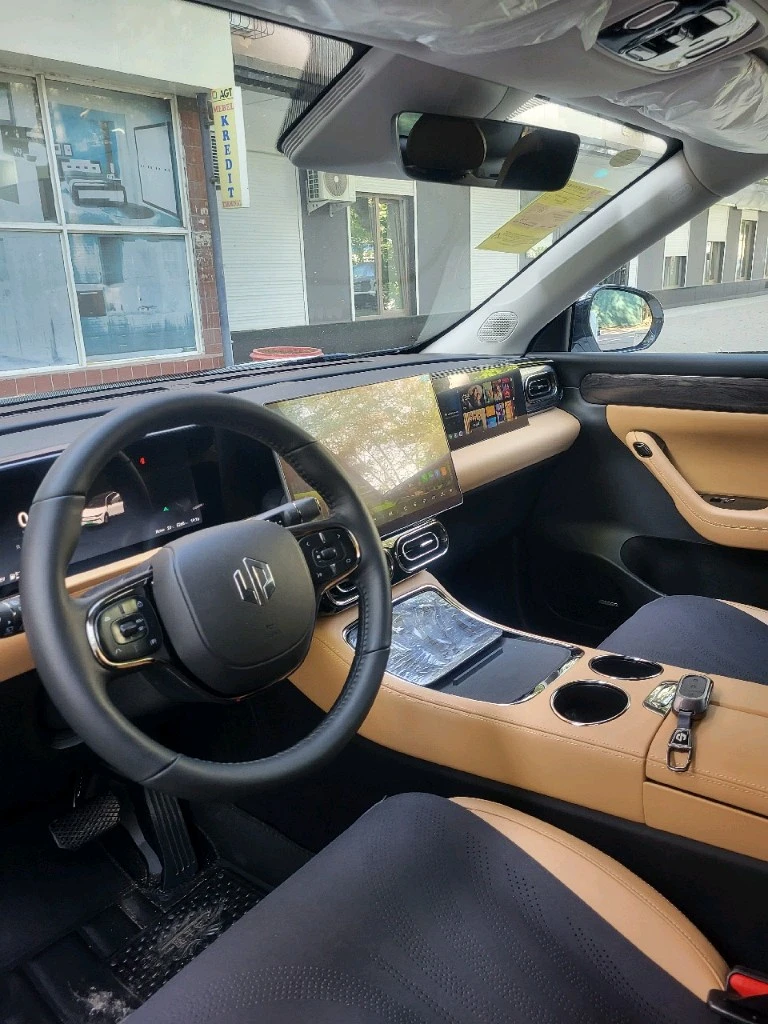 Leapmotor C11