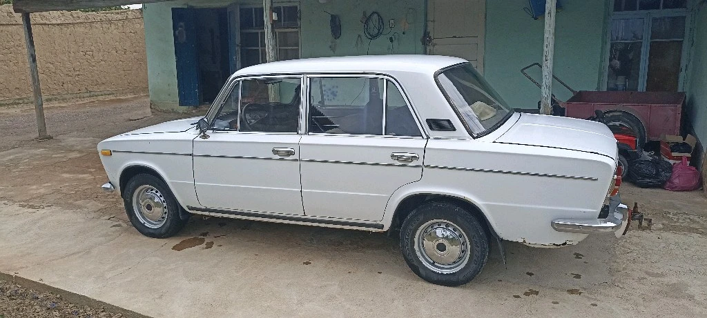 Lada (ВАЗ) 2103