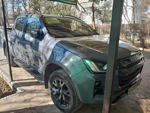 Isuzu D-Max, 2024, Navoiy