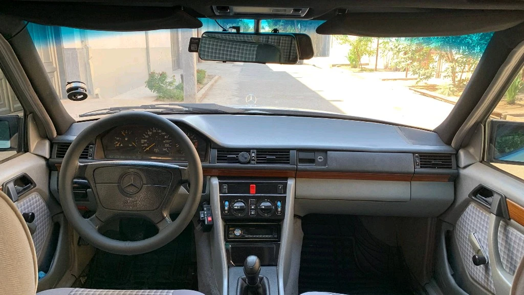 Mercedes-Benz E-Класс