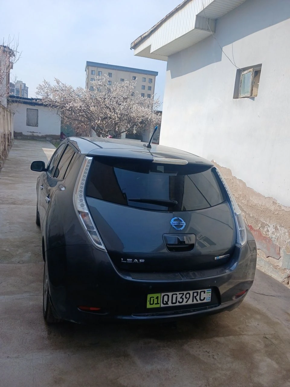 Nissan Lafesta
