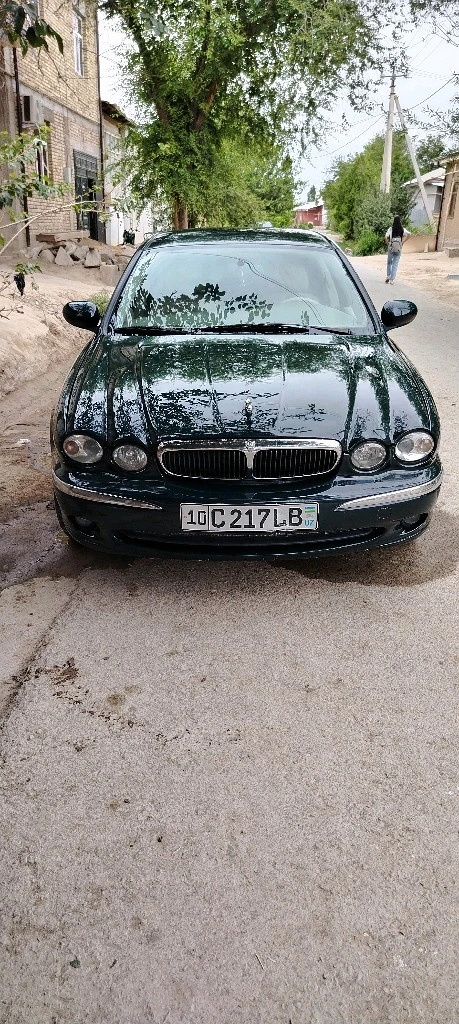 Jaguar X-Type