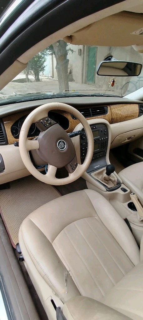 Jaguar X-Type
