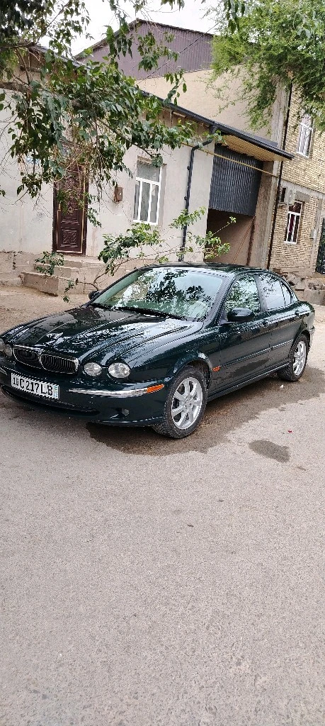Jaguar X-Type
