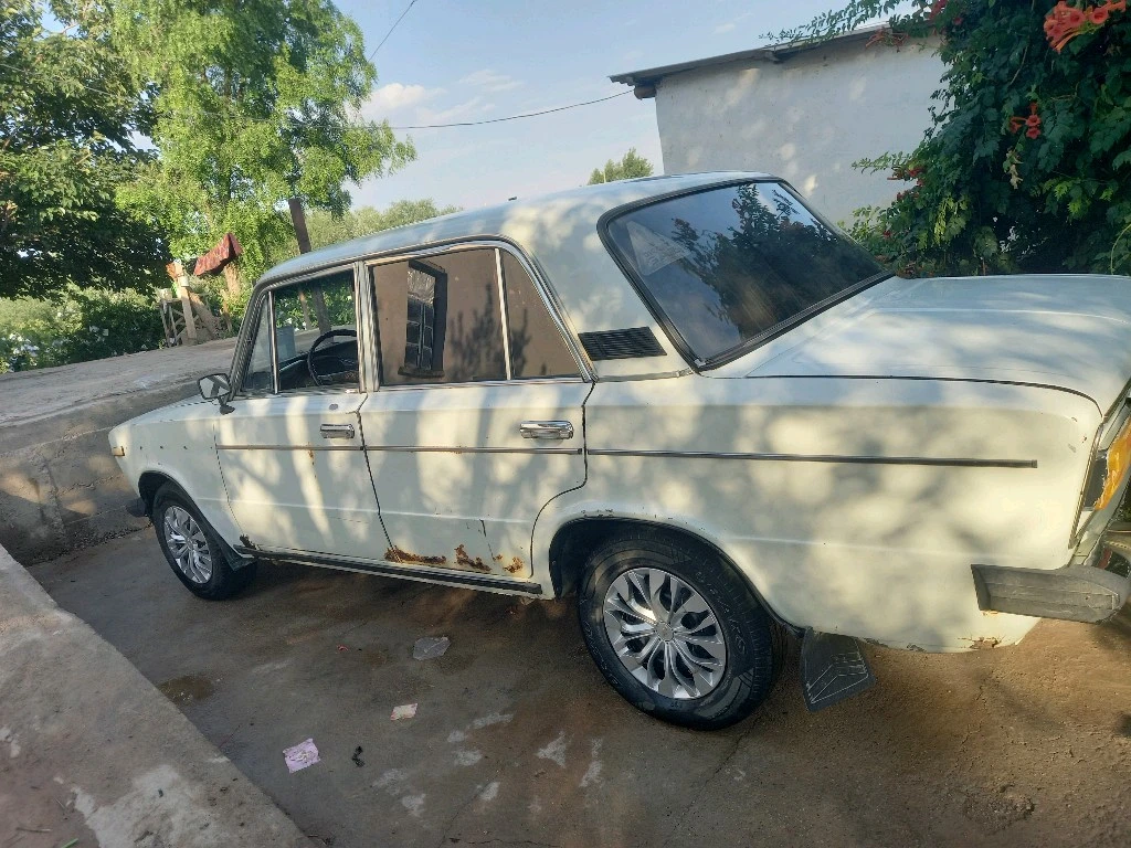 Lada (ВАЗ) 2106