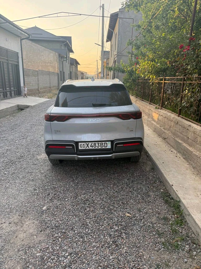 BYD Yuan Up