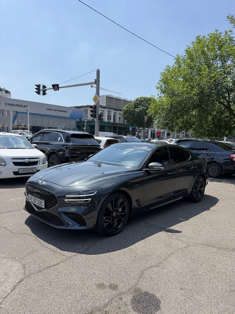 Genesis G70