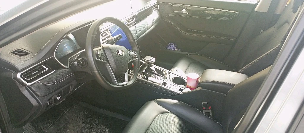 JAC J7