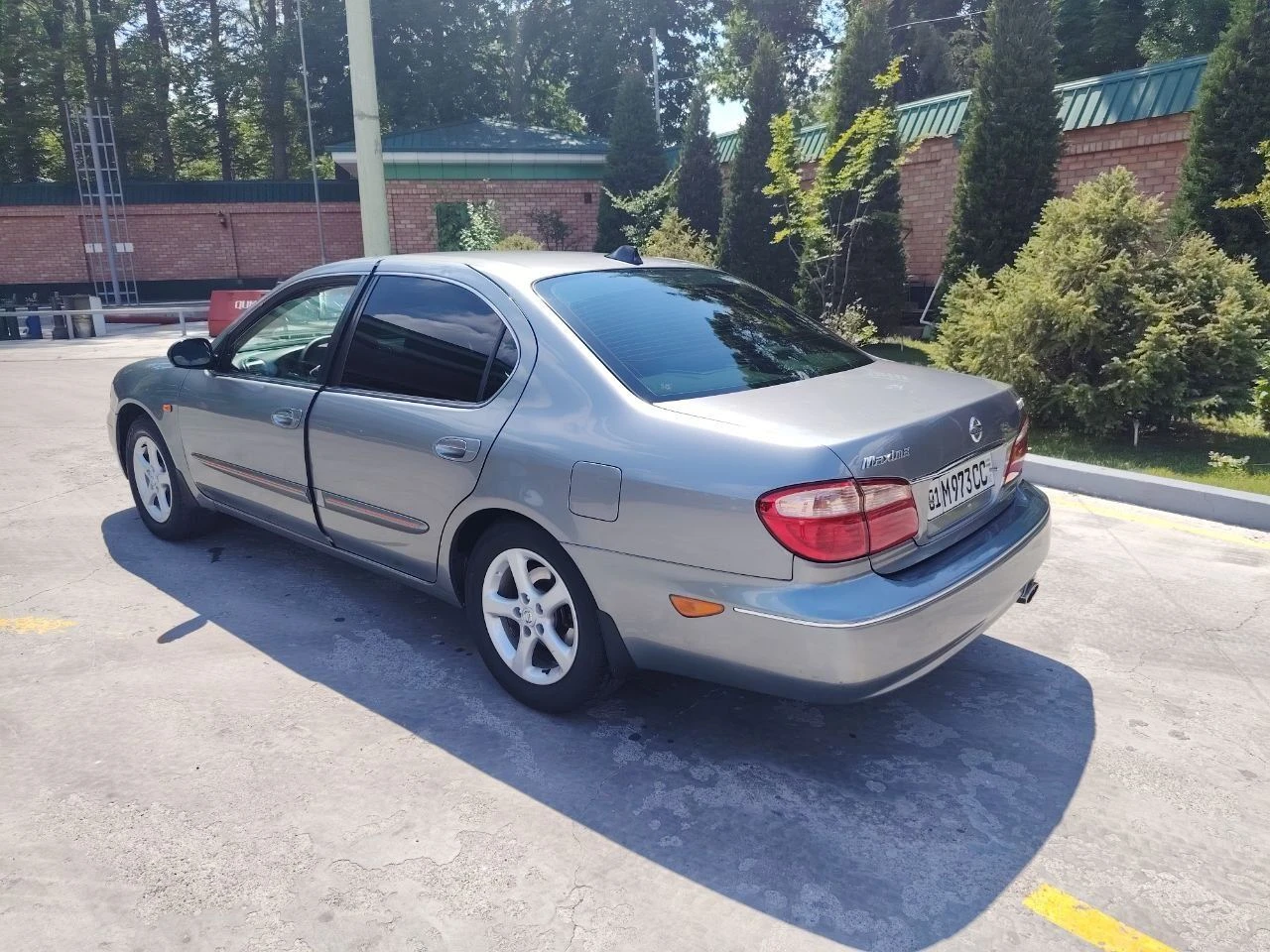 Nissan Maxima