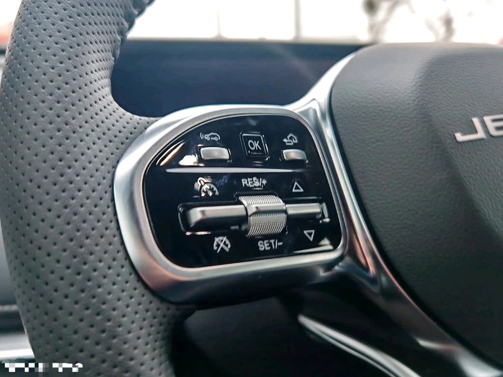 Jetour X70 PLUS