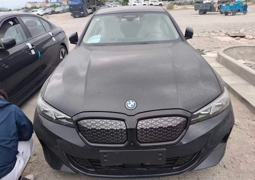 BMW i3, 2024, Toshkent shahri