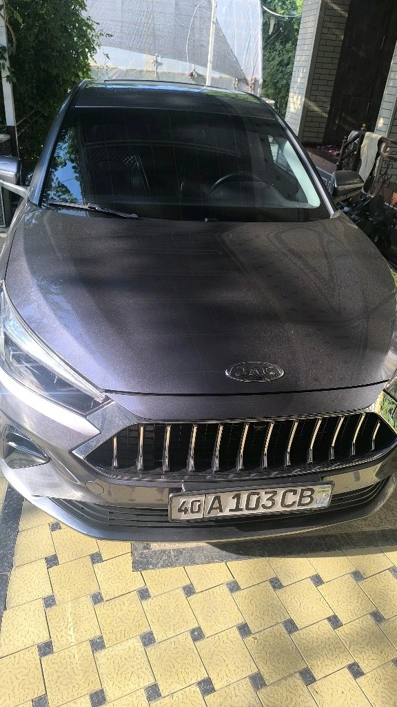 JAC J7