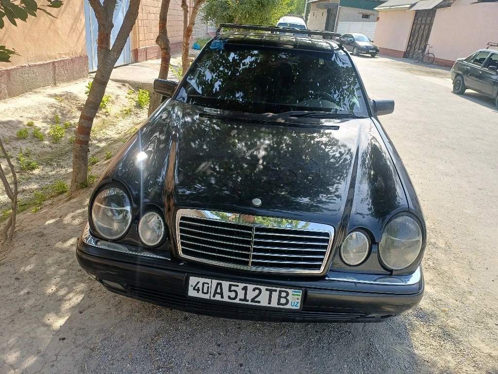 Mercedes-Benz E-Класс