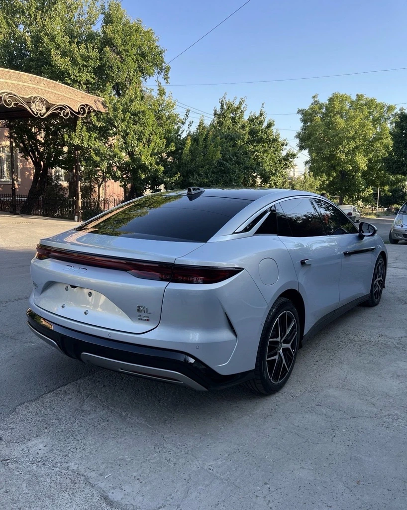 BYD Han L