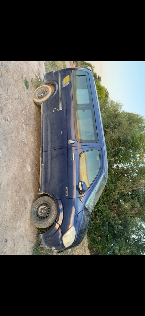 Foton Midi