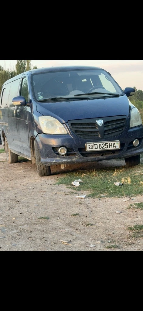 Foton Midi