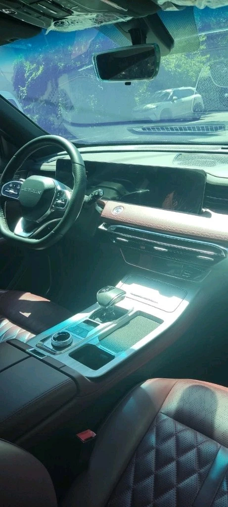 Jetour X70 PLUS